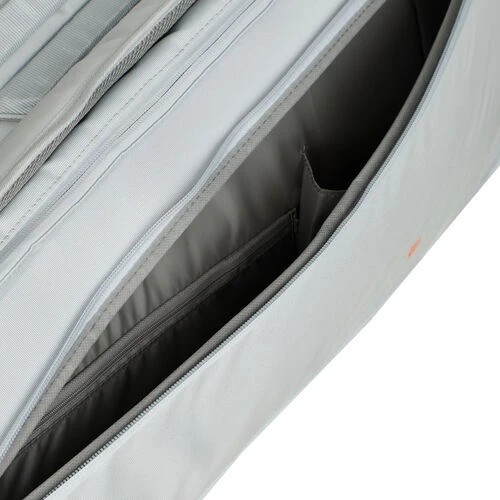 Wilson Shift Super Tour Racket Bag 9 Pack 8 Wilson Shift Super Tour Racket Bag 9 Pack - Image 6