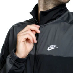 Nike Sportswear Sport Essentials Tracksuit Men -Tennis Gear Shop 55235000 15